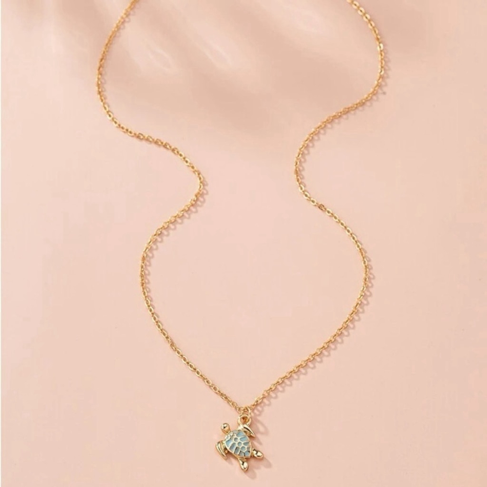 ⚠️Clearance Turtle Pendant Yellow Gold Necklace SS - Picture 3 of 4
